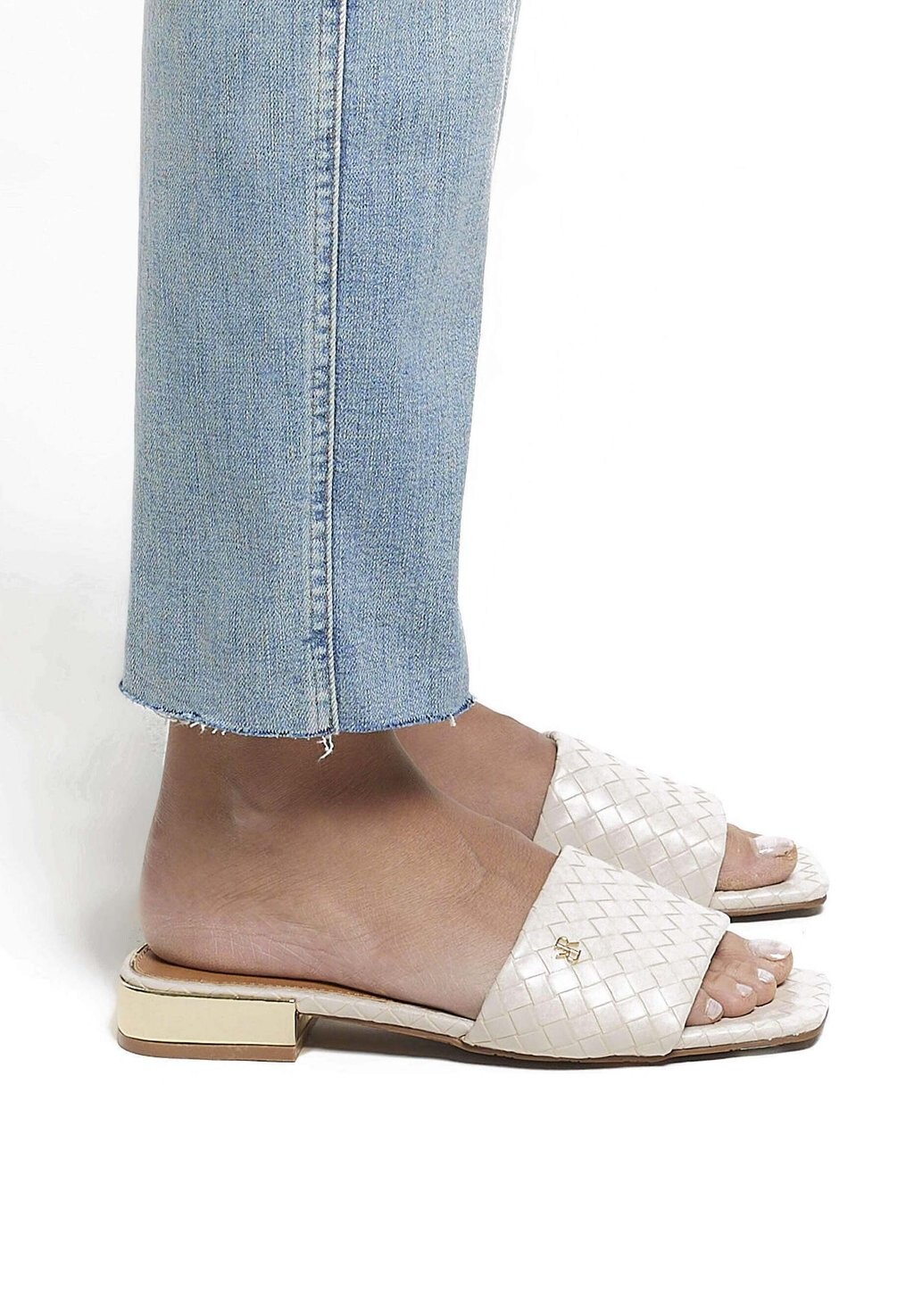 

Мюли без каблука River Island, цвет cream