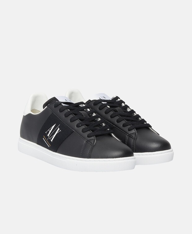 

Кроссовки Armani Exchange, черный