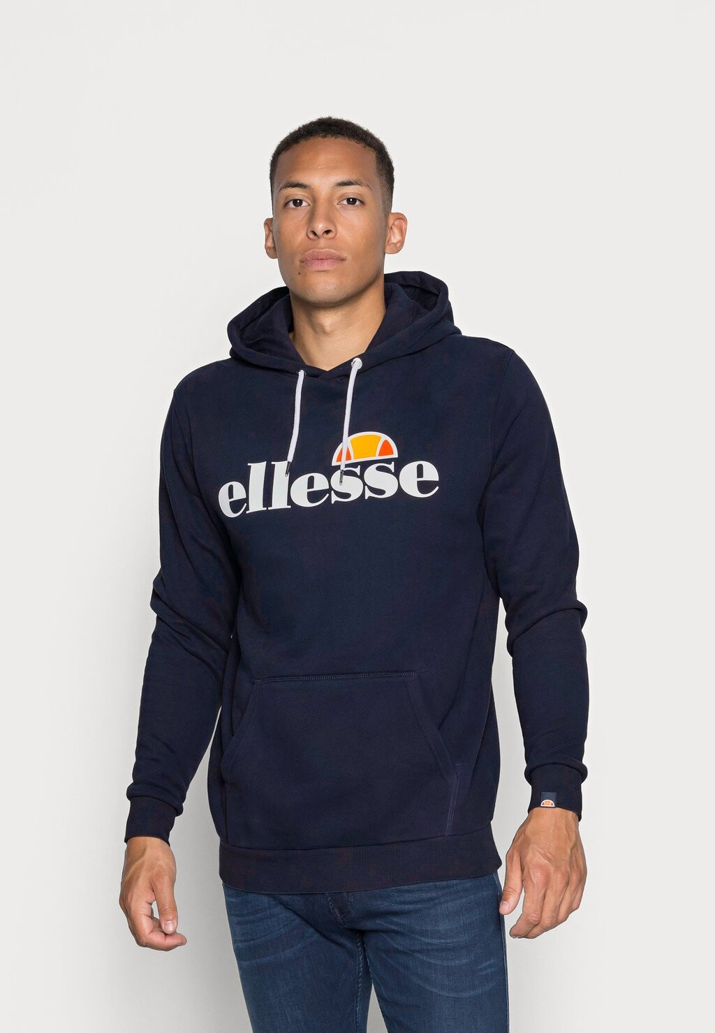 

Худи Ellesse