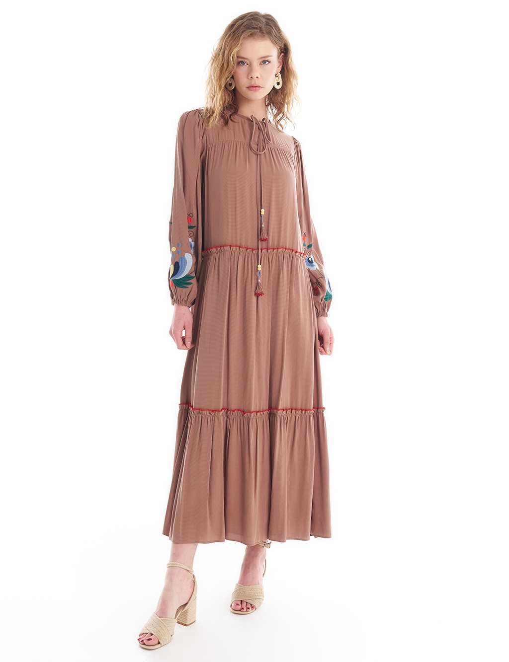 Многослойное платье с вышивкой и кисточками Молочно-коричневый KYR