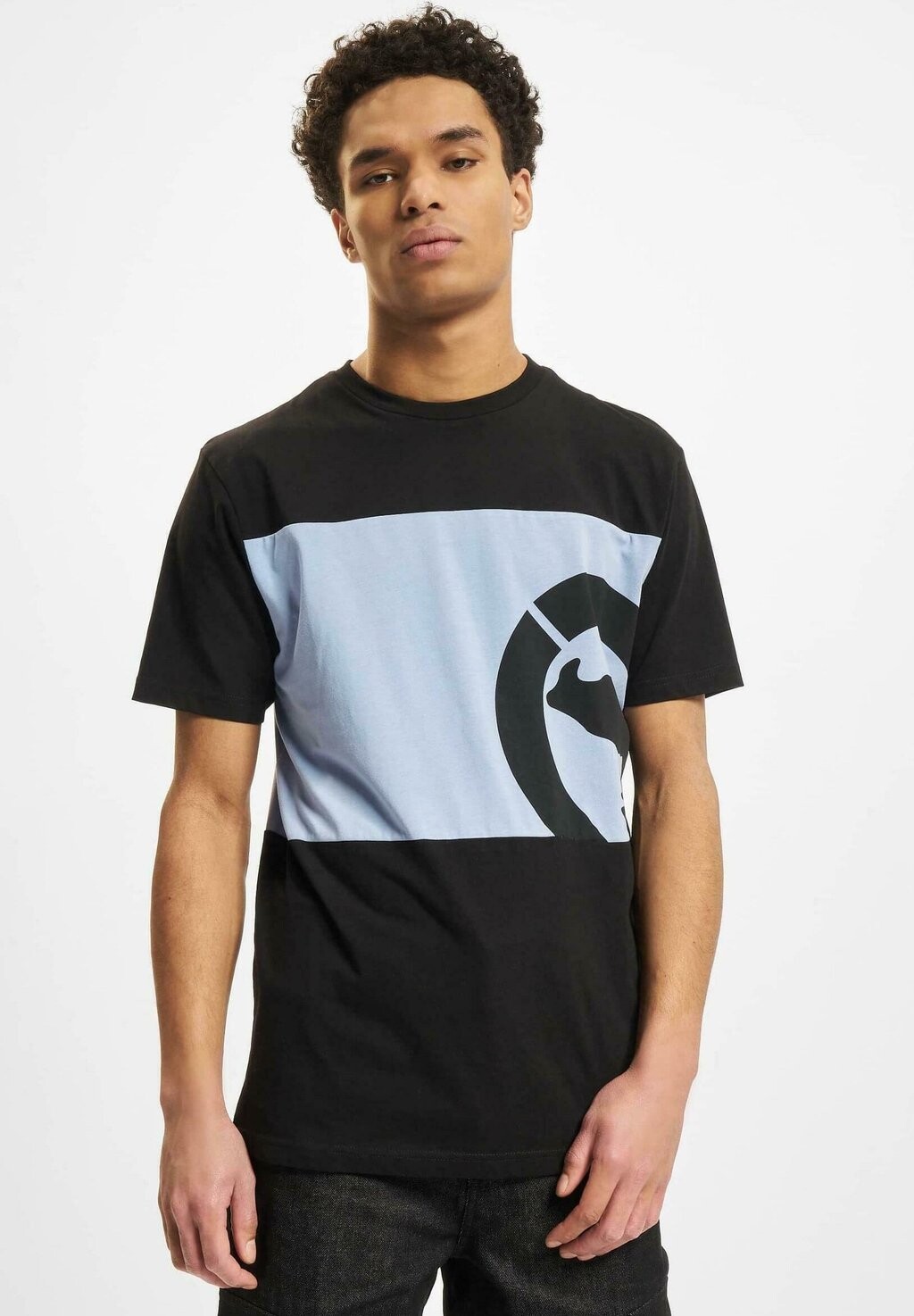 

Футболка с принтом Run ecko unltd., цвет black blue