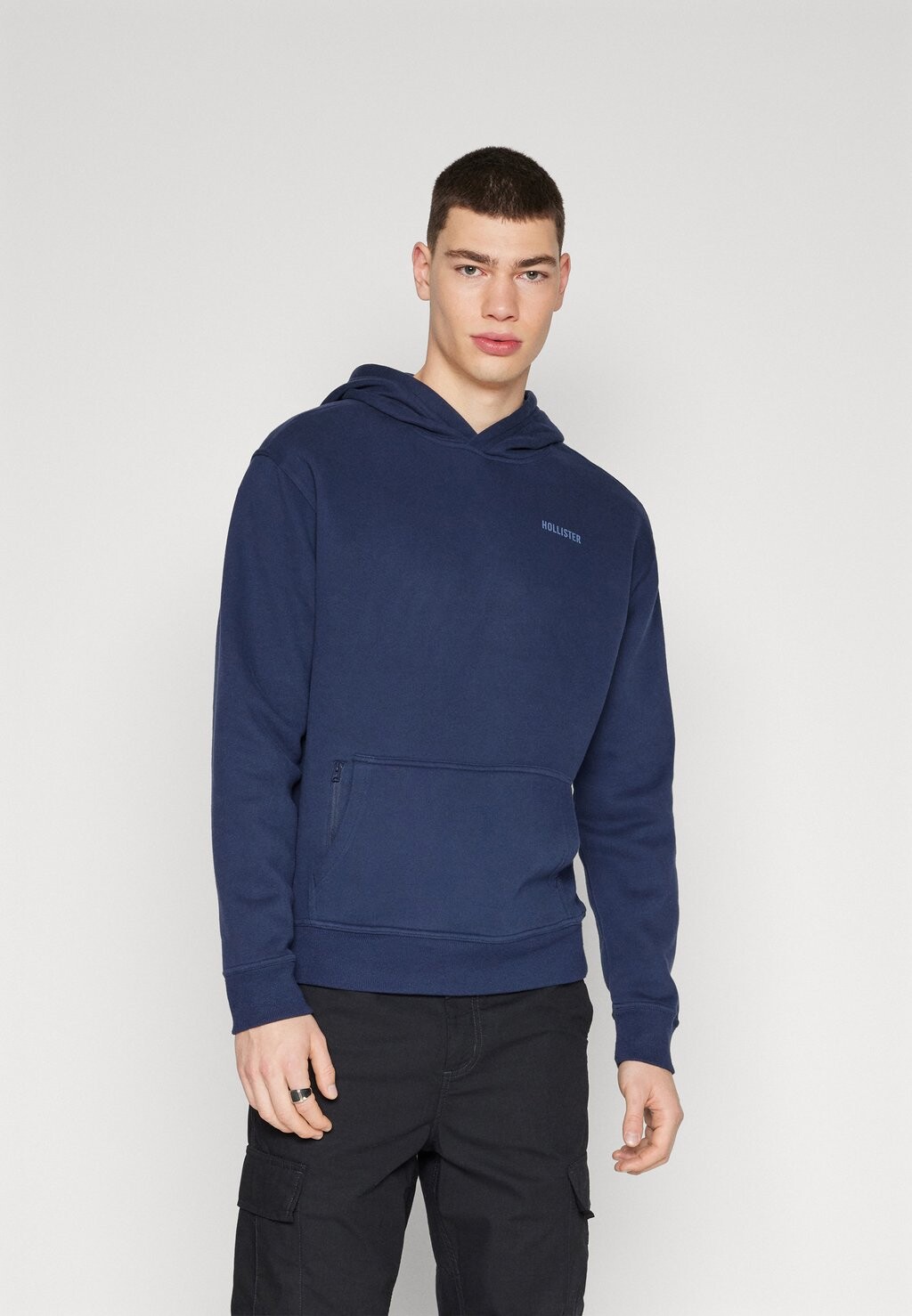 

Толстовка Relaxed Logo Hoodie Hollister Co.