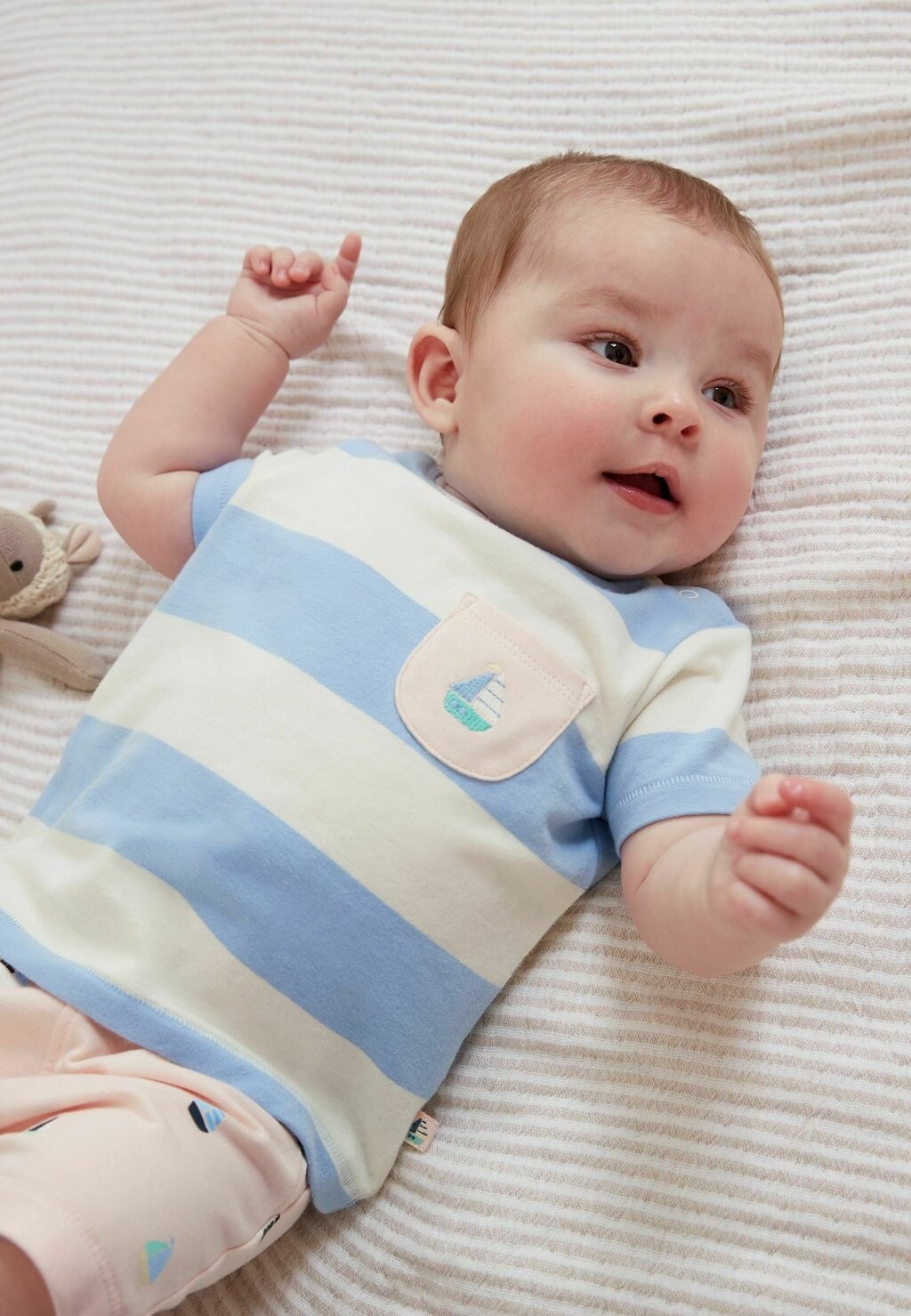 

Шорты BABY T-SHIRT AND SHORTS 2 PIECE SET Next, цвет blue/pink boat