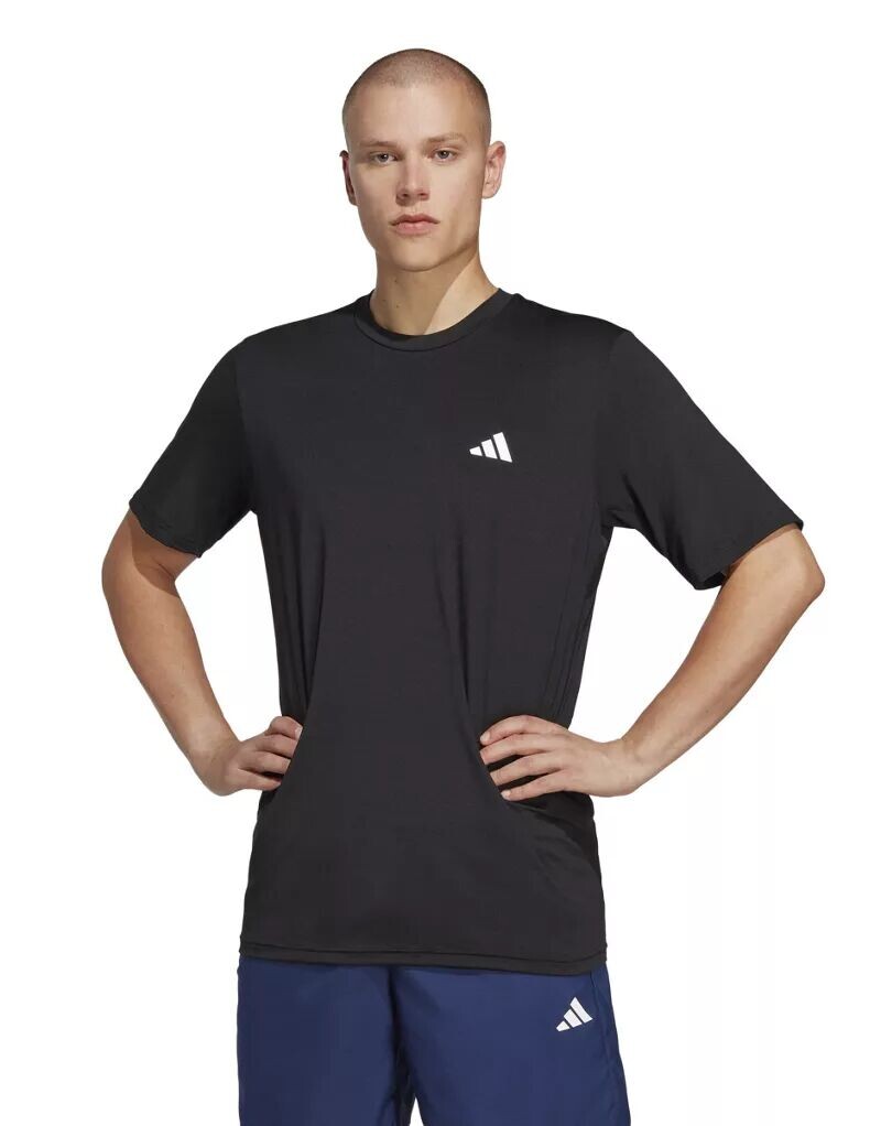 

Черная футболка adidas Training Essential adidas performance