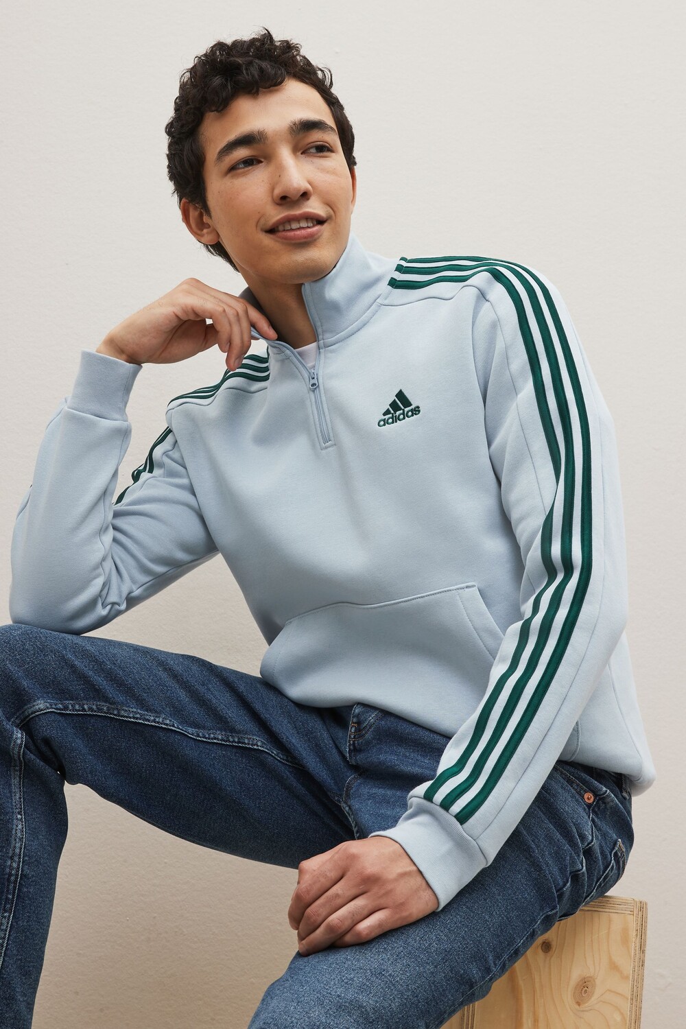

Флисовый свитшот Sportswear Essentials с 3 полосками и молнией 1/4 adidas, синий