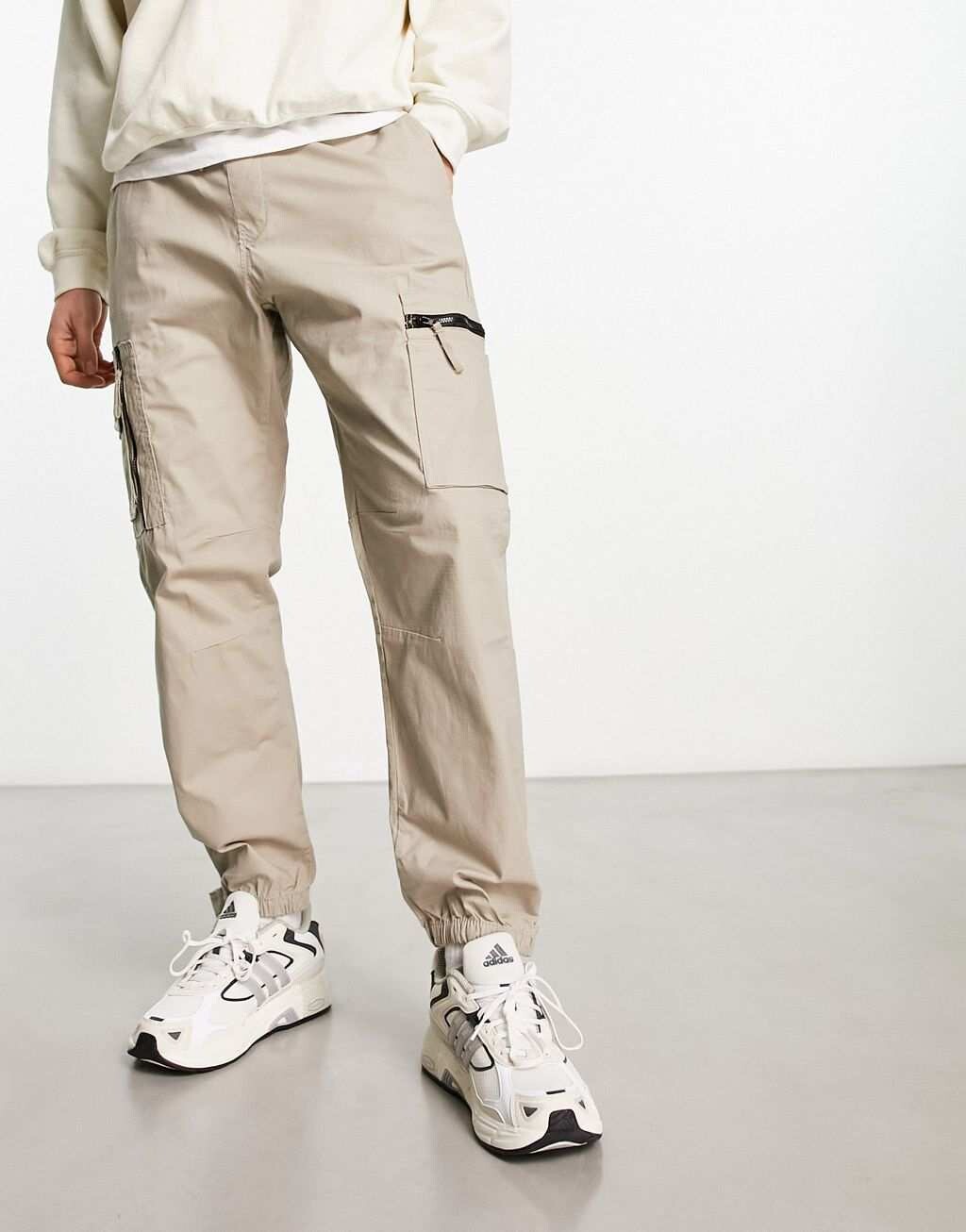 

Регулируемые брюки карго из рипстопа Pull&Bear