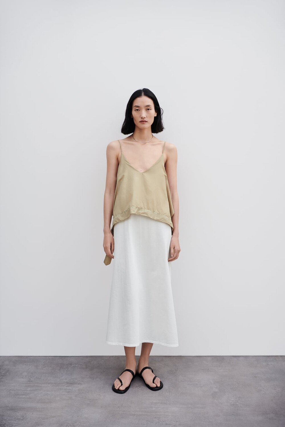 

Платье миди ZARA, белый