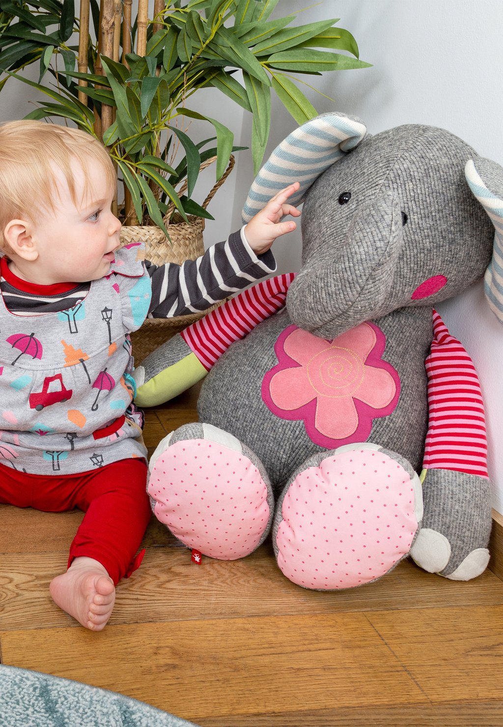 

Мягкая игрушка SIGIKID KUSCHELTIER ELEFANT 80 CM SWEETY, цвет mehrfarbig