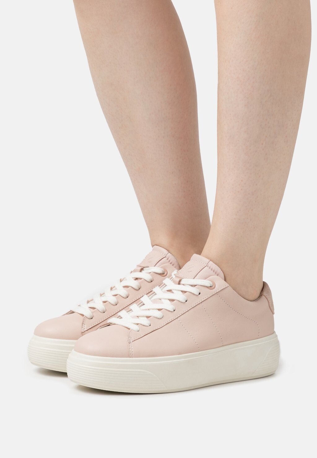 

Низкие кроссовки ECCO