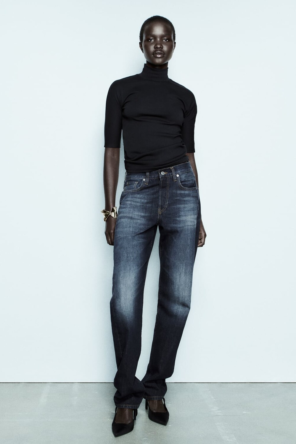 

Хлопковая футболка с воротником-стойкой ZARA, черный