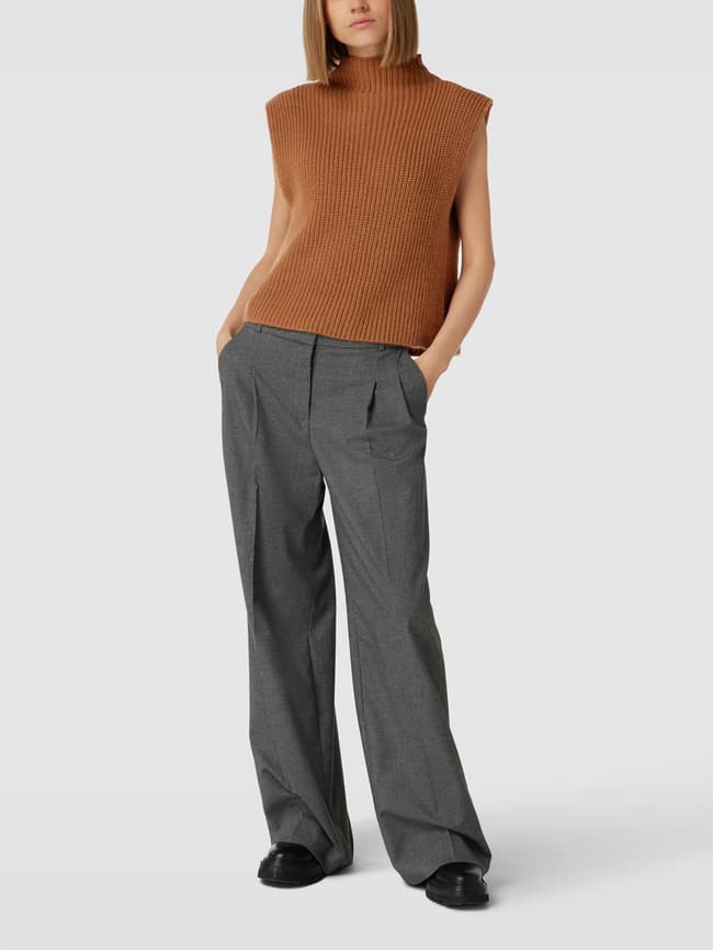 цена Жилет-свитер с воротником стойкой - Ann-Kathrin Götze X P&C Ann-Kathrin Goetze X P&C*, светло-коричневый