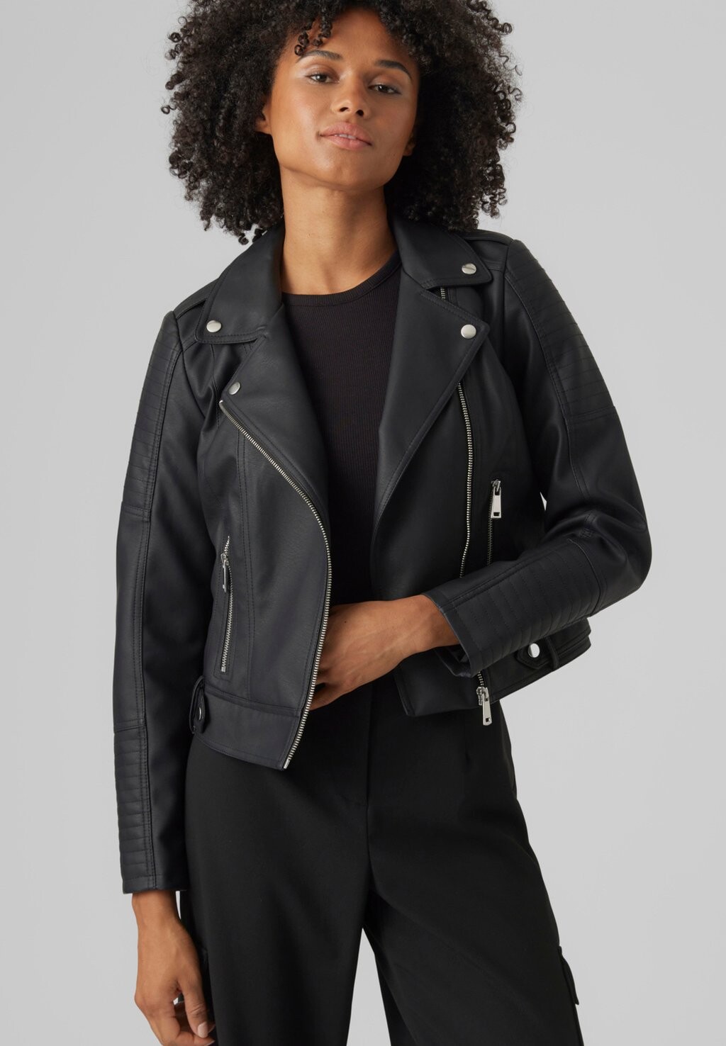 

Туфли из синтетической кожи Vero Moda RAMON ELI SHORT COATED NOOS, черный