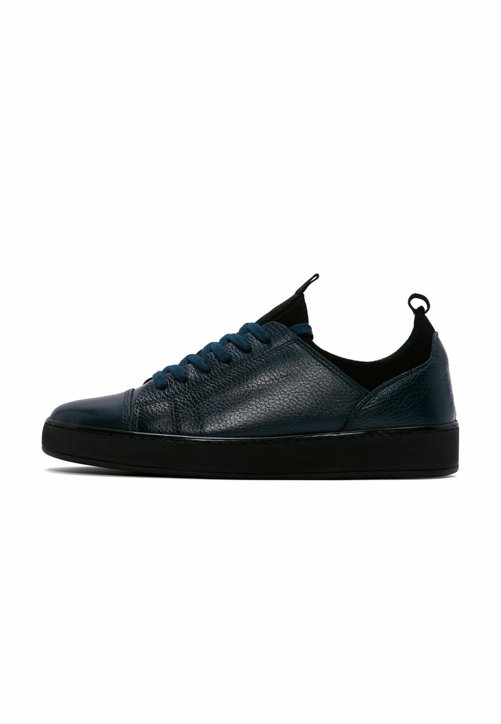 

Низкие кеды Derimod, цвет dark blue