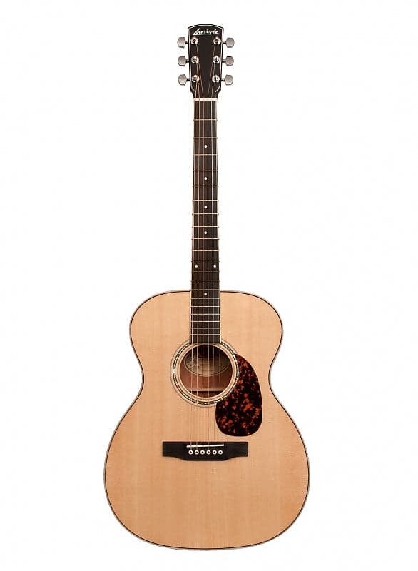 

Акустическая гитара Larrivée OM-05 Spruce/Mahogany Acoustic Guitar