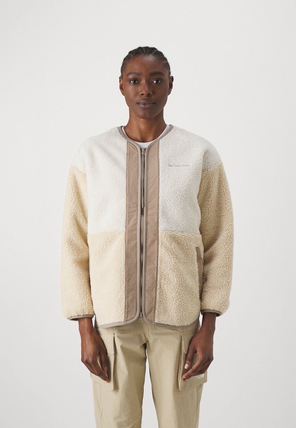 

Флисовая куртка OVERSIZED Peak Performance, цвет offwhite/sand fog/avid beige