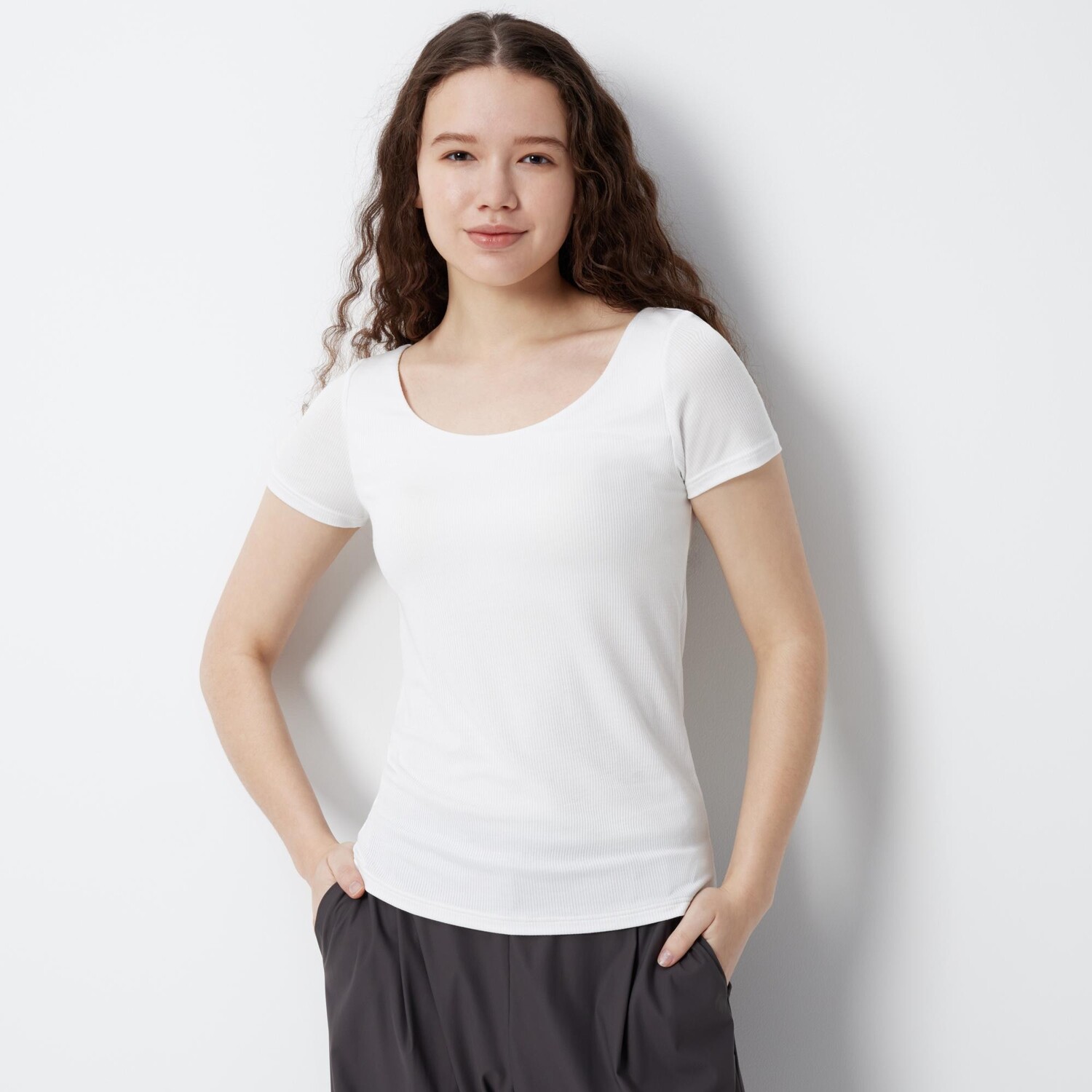 

Футболка-бюфт Uniqlo Airism в рубчик, молочный