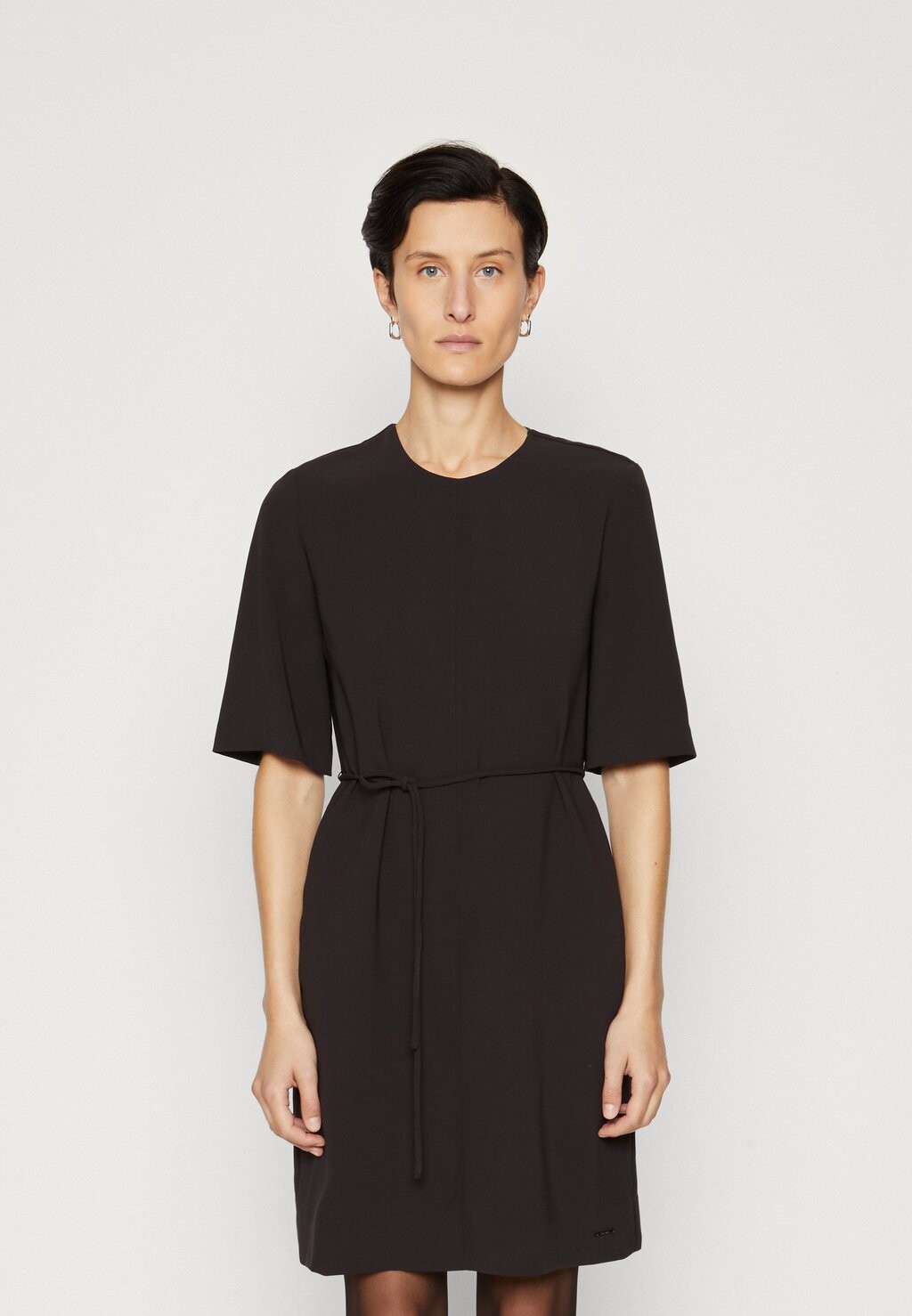 

Дневное платье STRUCTURE MINI SHIFT DRESS Calvin Klein, черный