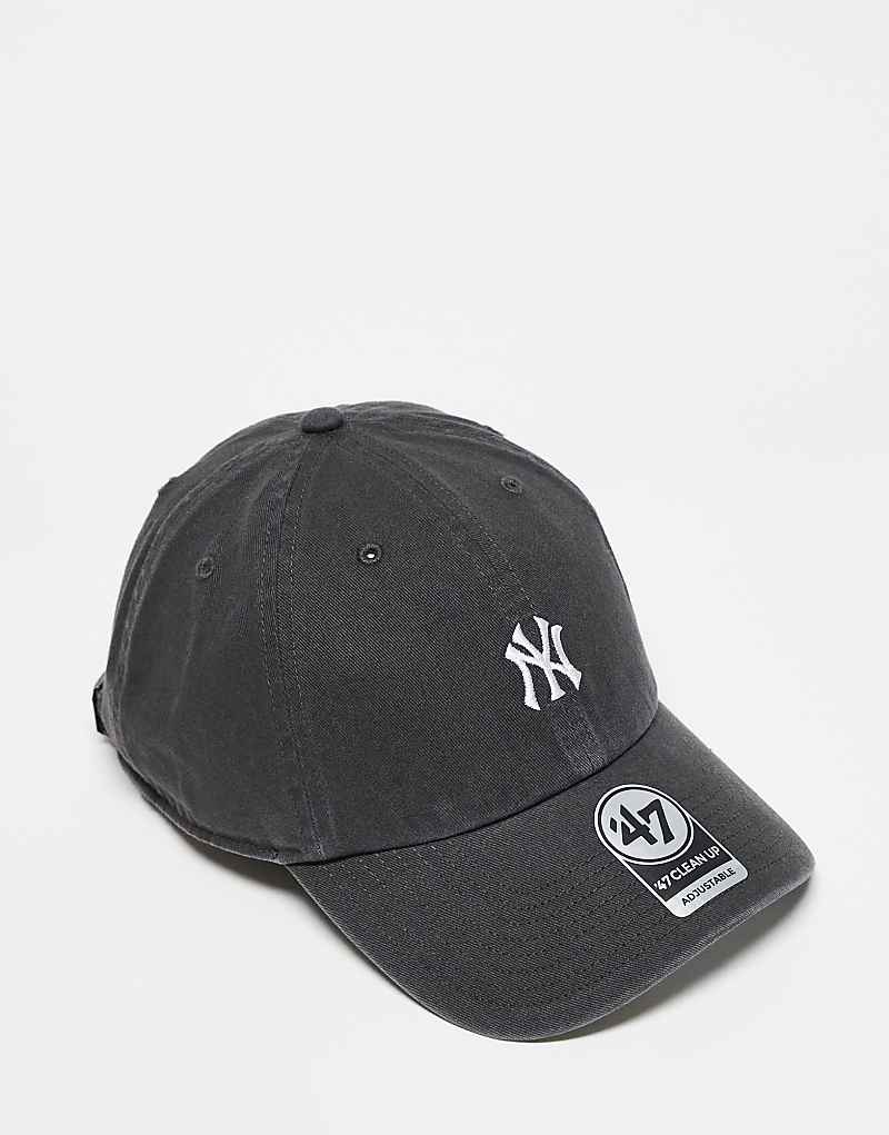 

47 Brand – Clean Up – выстиранная черная бейсболка с мотивом New York Yankees