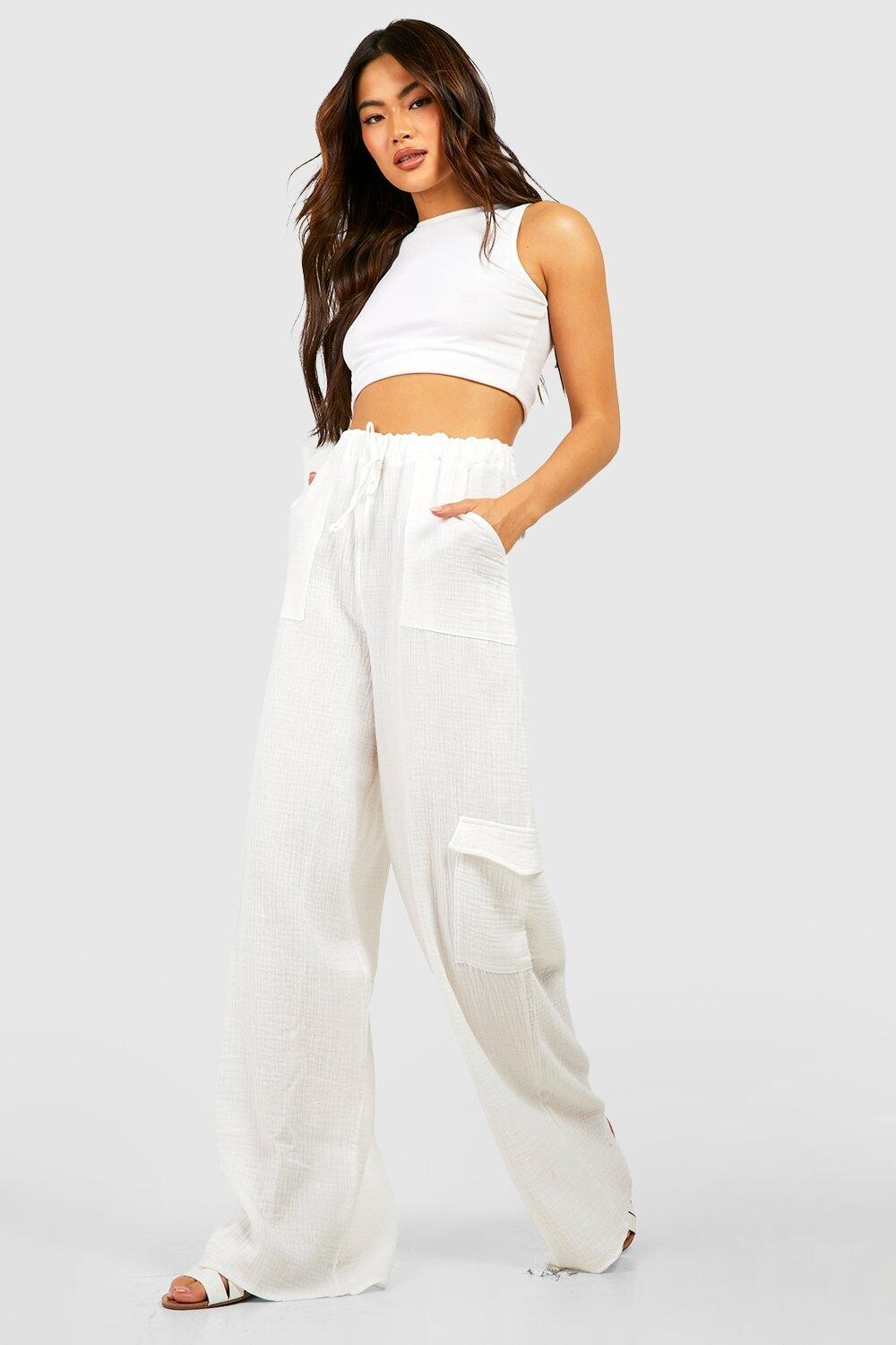 

Брюки-карго из хлопкового мятого кроя Boohoo, белый