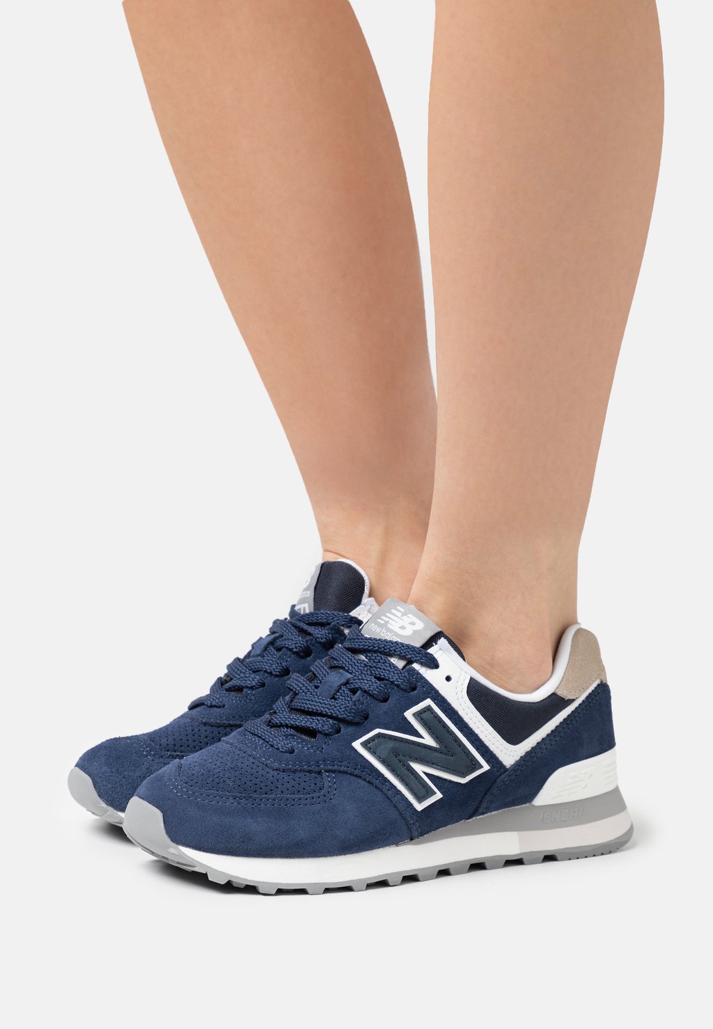 

Кроссовки New Balance, темно-синий