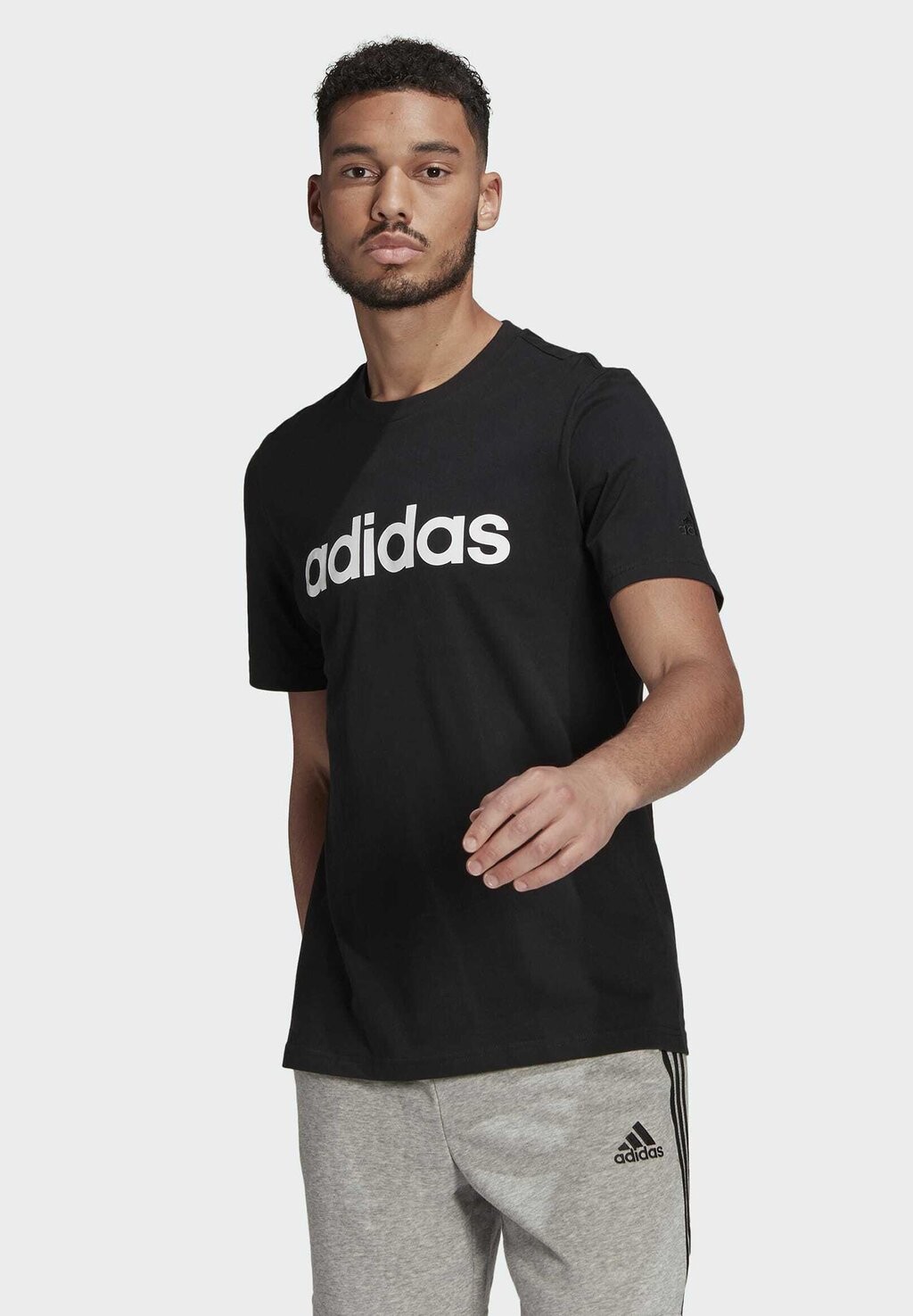

Футболка с принтом M Lin Sj T Adidas, черный