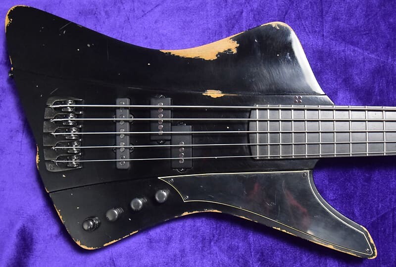 

Басс гитара Sandberg "Forty Eight" Victor Brandt 5-String, Hardcore Aged Black w/ Ebony