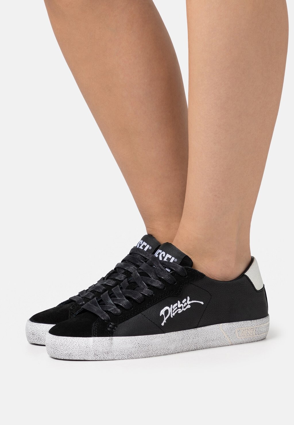 

Кроссовки Diesel, черный