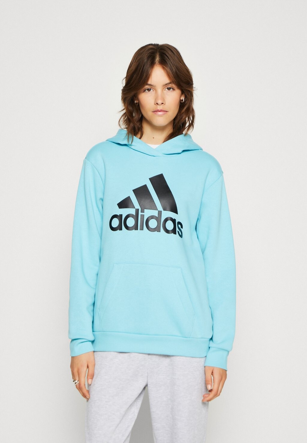 

Худи adidas Sportswear, светло-голубой/черный