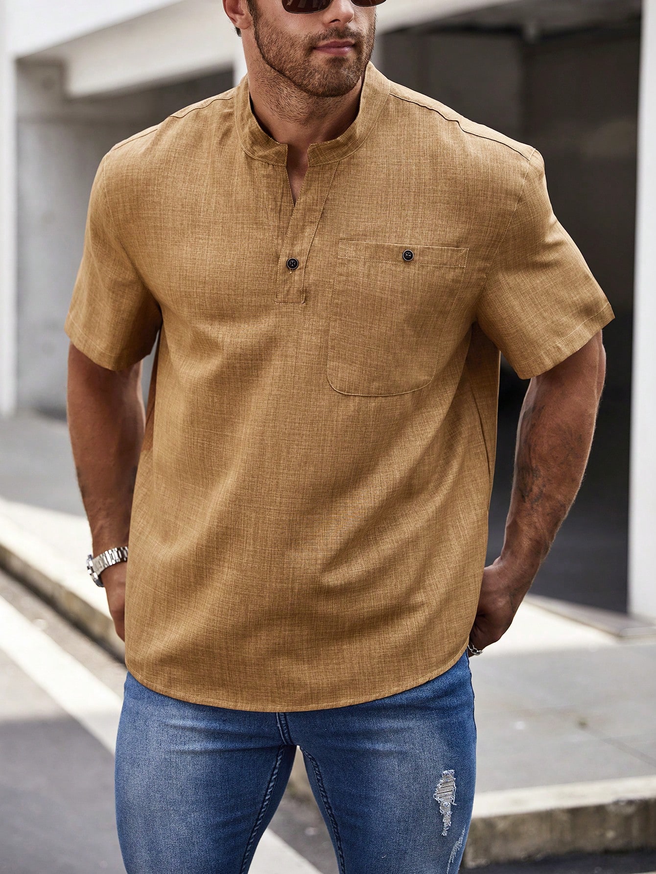 Мужская текстурированная рубашка на пуговицах Manfinity Homme больших размеров с полупланкой и накладным карманом больших размеров, коричневый