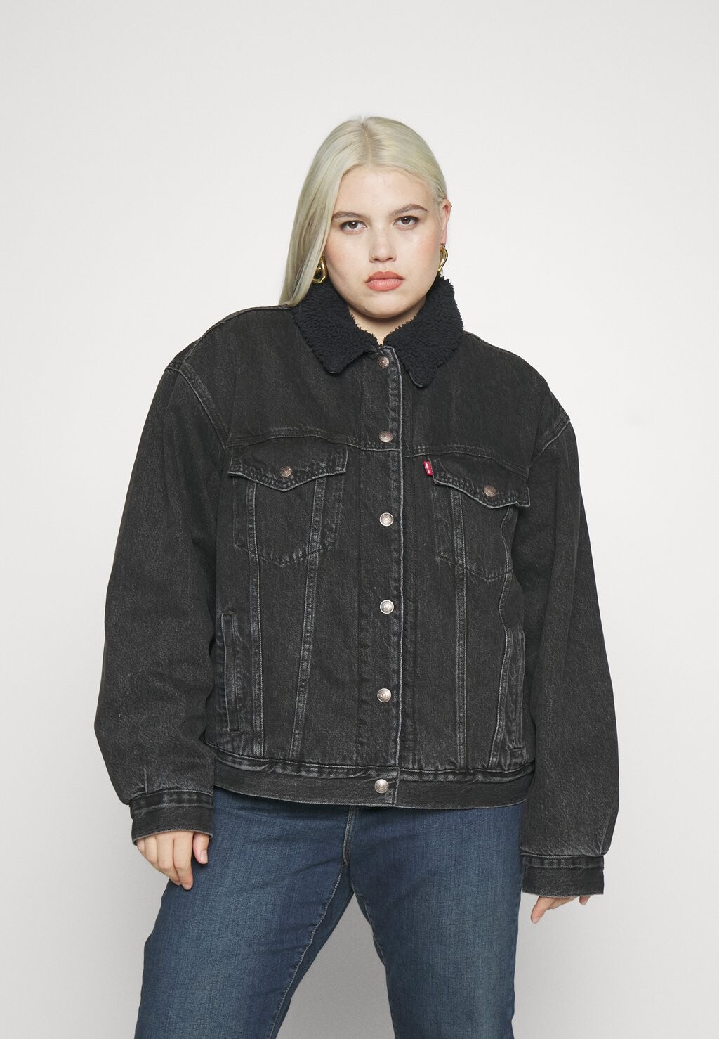 

Джинсовая куртка Levi's