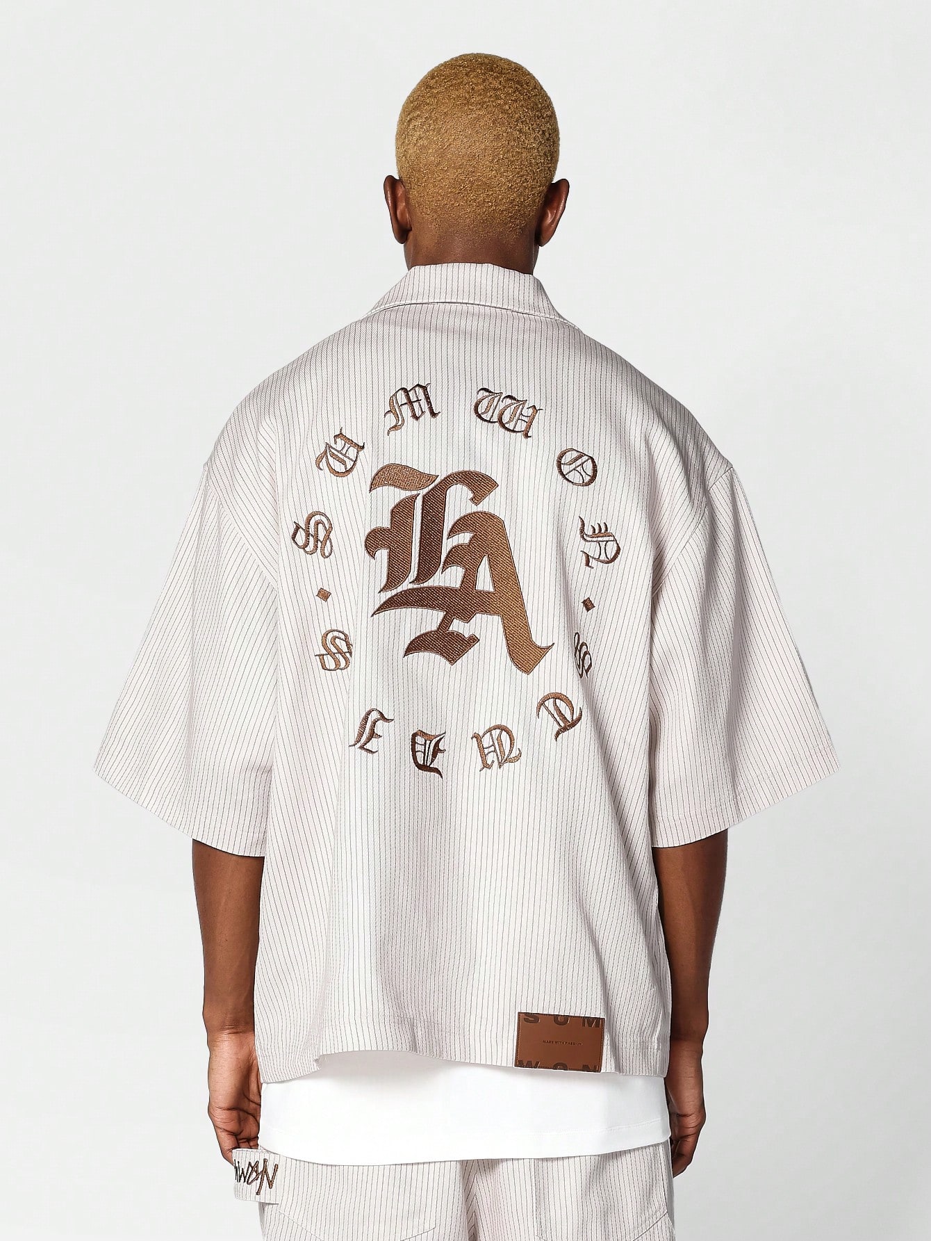 SUMWON Джинсовая рубашка в полоску свободного покроя с воротником Revere, абрикос цена и фото