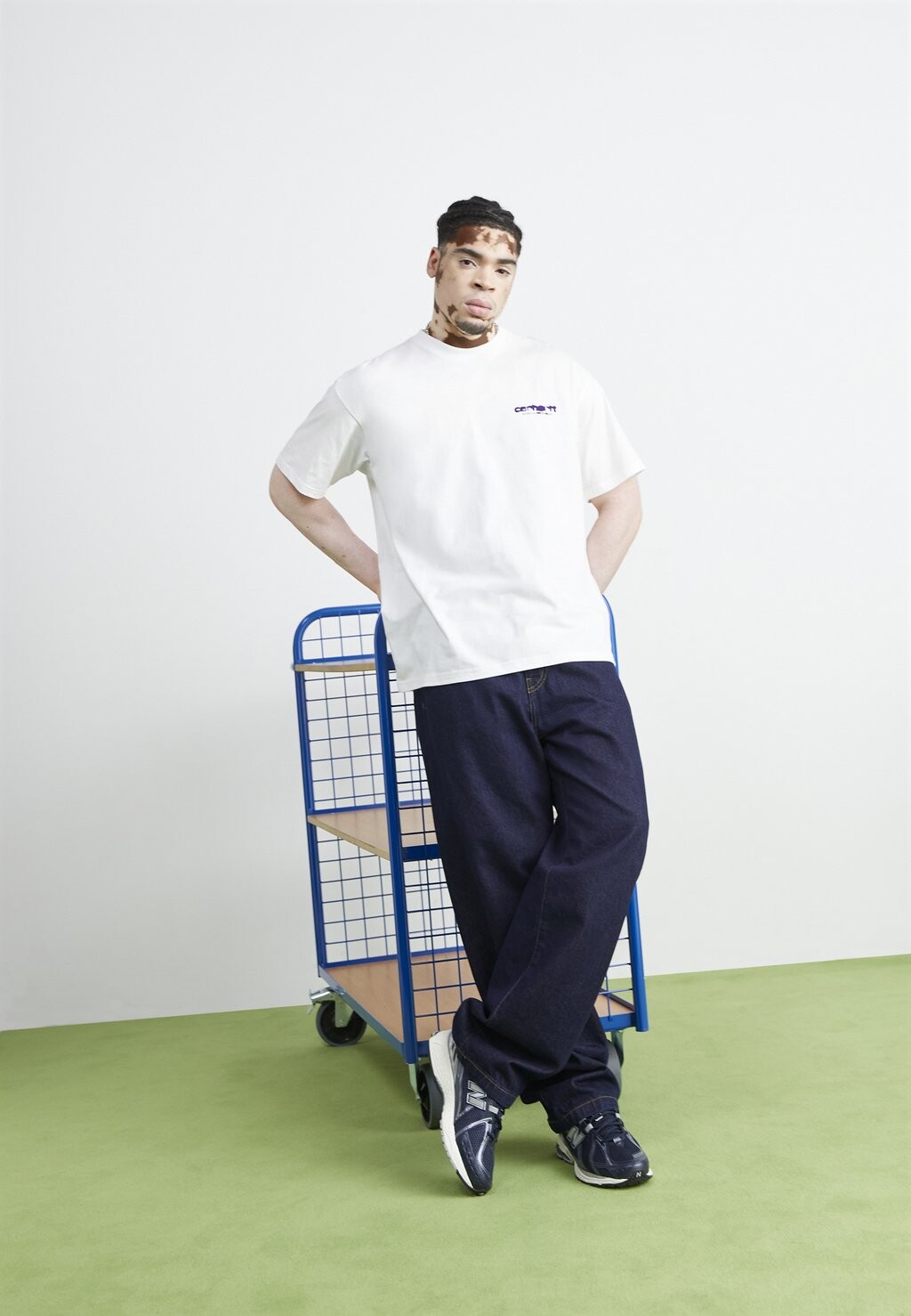 

Футболка с принтом Ink Bleed Carhartt WIP, цвет white/tyrian
