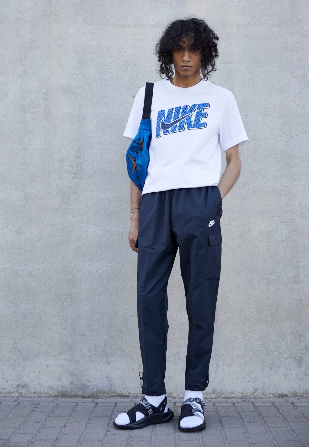 

Брюки-карго Repeat Pant Nike, цвет black/white