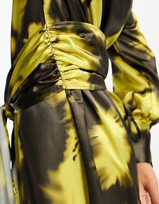 

Коричнево-лаймовое платье-рубашка с поясом и манжетами ASOS DESIGN, Коричневый