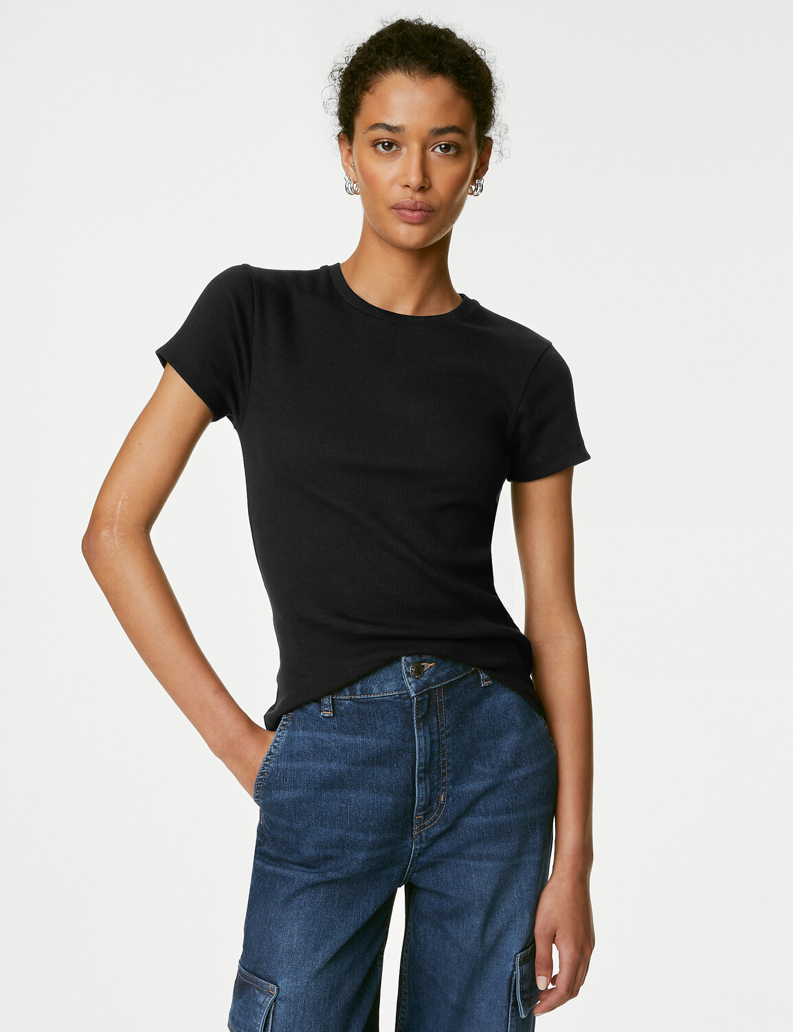 

Хлопковая футболка узкого кроя Marks & Spencer, черный