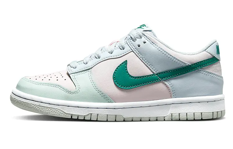 

Кроссовки Nike Dunk Low Skate женские, голубой