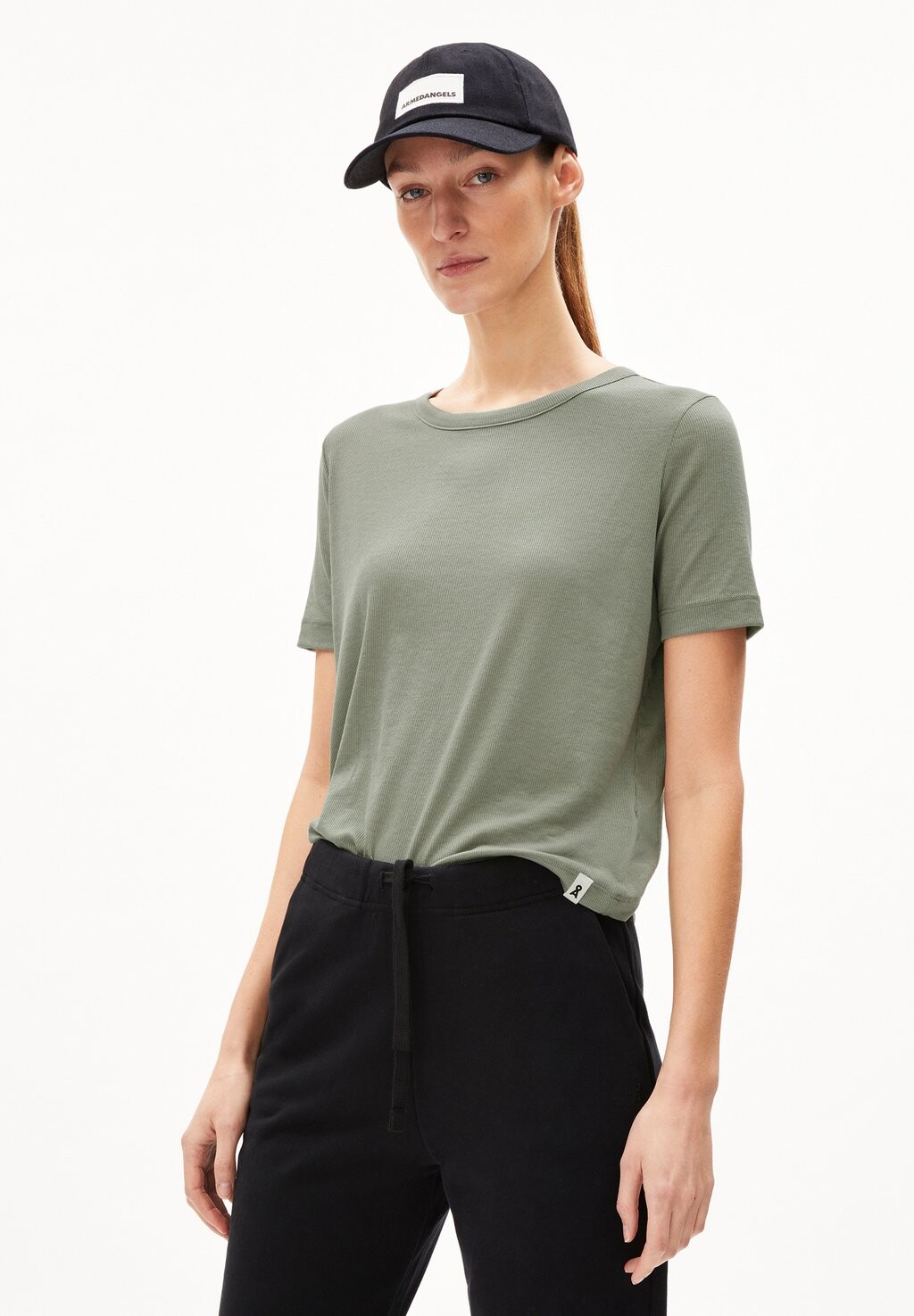 

Футболка базовая GENEVRAA ARMEDANGELS, цвет grey green