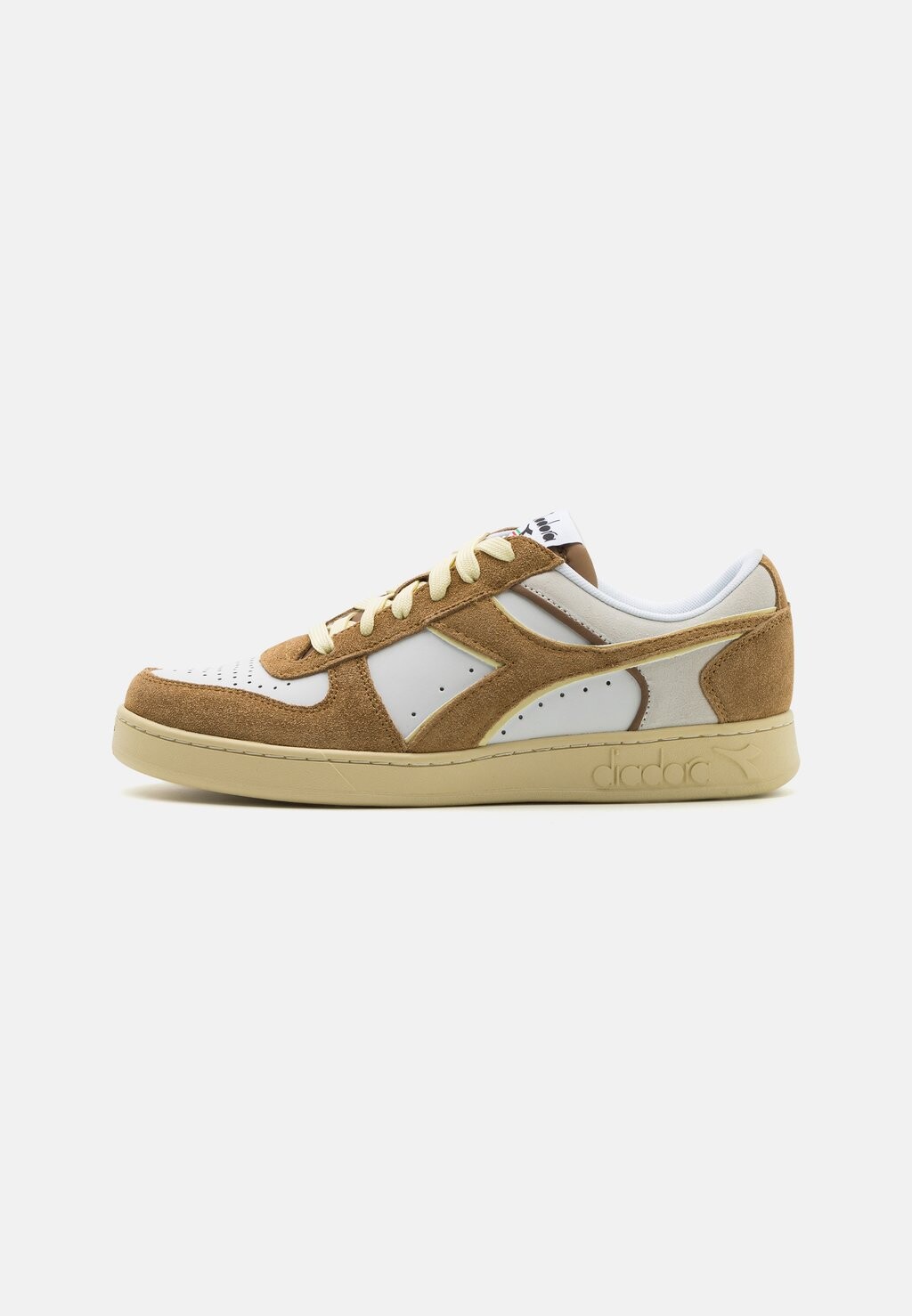 

Кроссовки Diadora
