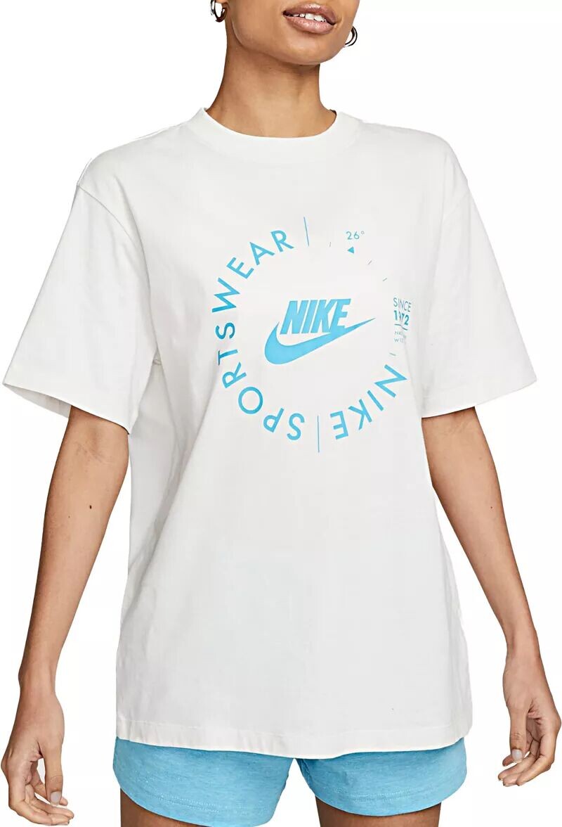 

Женская спортивная футболка Nike Sports Utility
