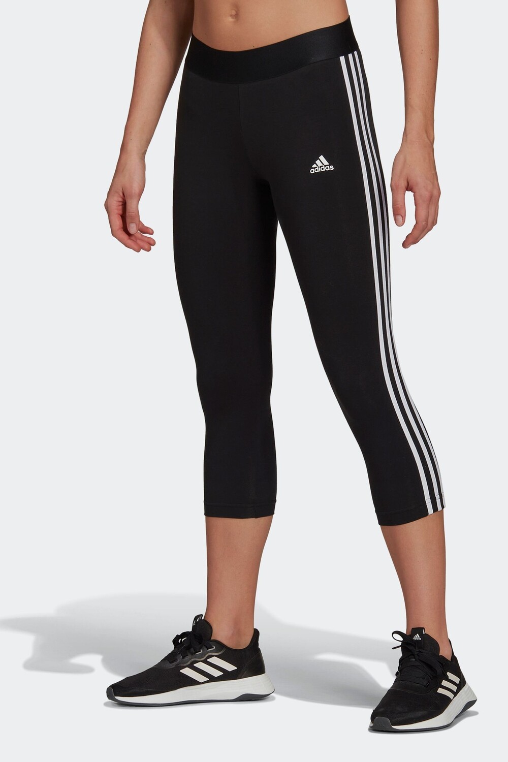 

Sportswear Essentials Леггинсы длиной 3/4 с 3 полосками adidas, черный