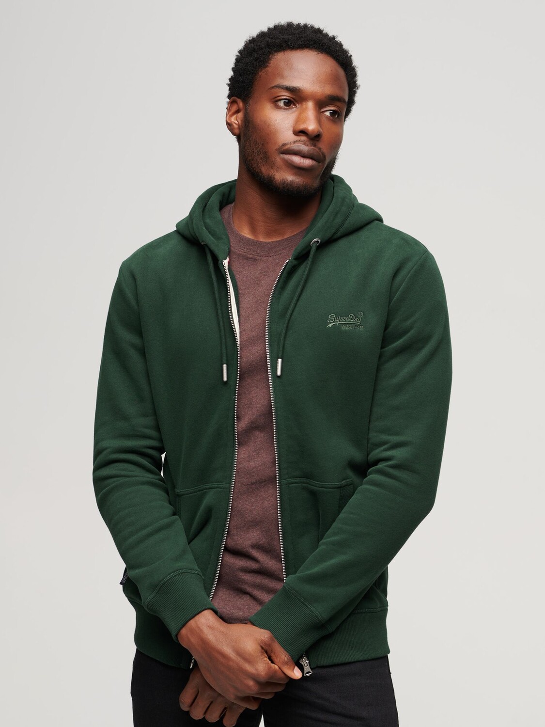 

Толстовка на молнии с логотипом Essential Superdry, зеленый лес