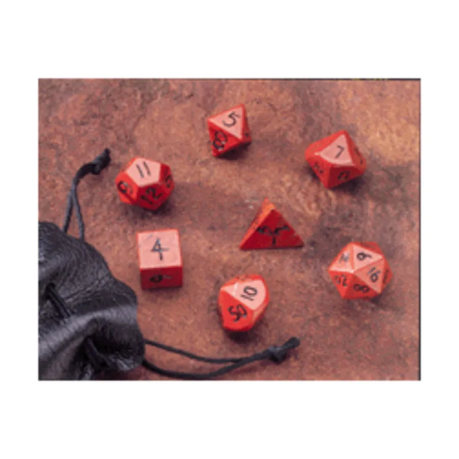 

Красная яшма (7) с мешочком, Dwarven Stones - Dice Carved From Real Stone - 12mm
