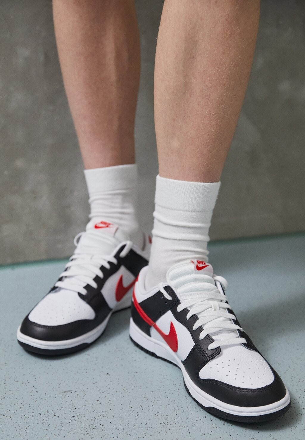 

Кроссовки Nike Nike Dunk Low Retro Sc, черный / универсальный красный