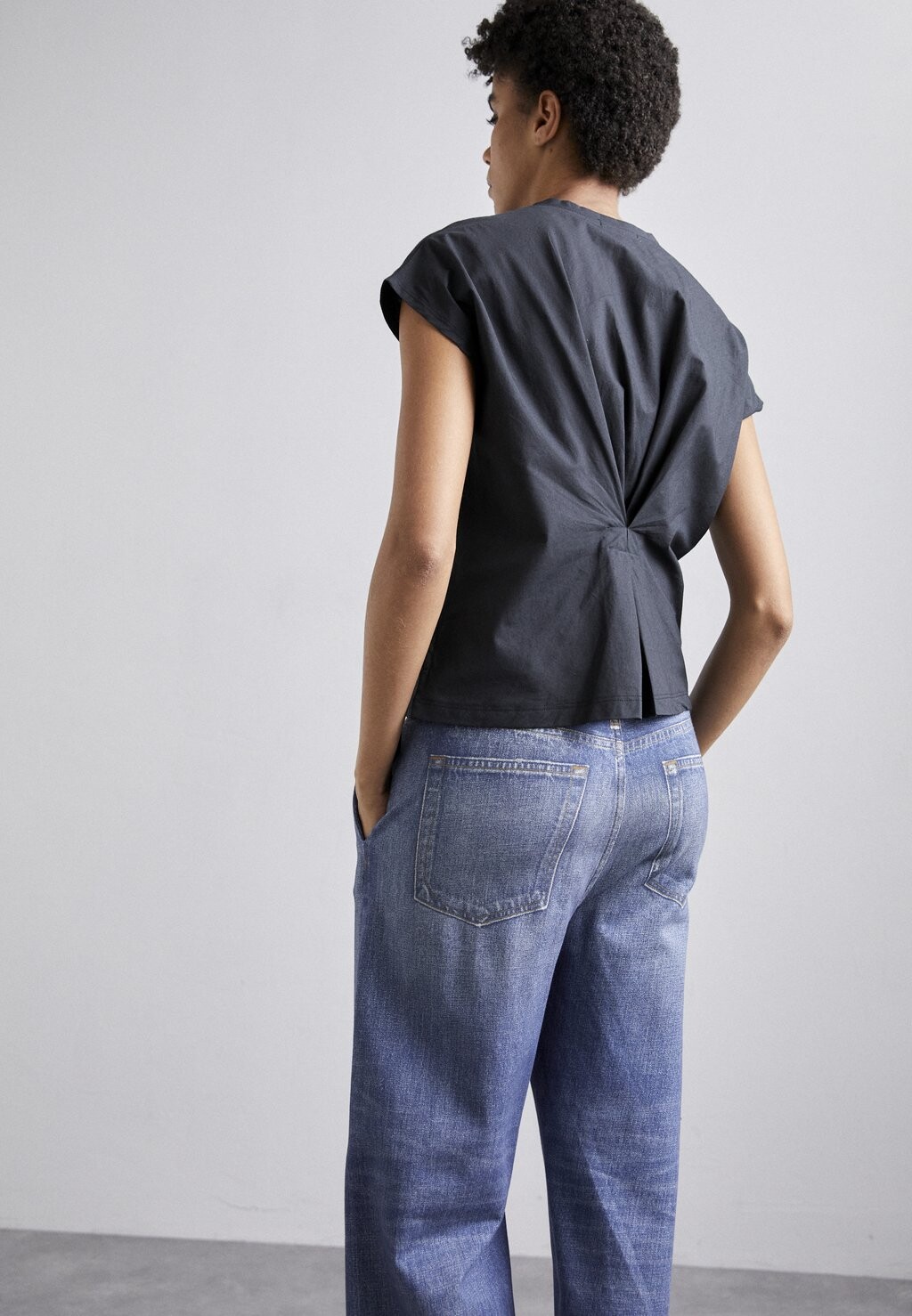 

Базовая футболка The Slub Pleat Tee rag & bone, черный