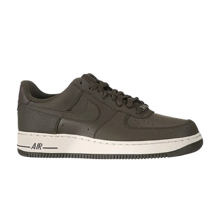 

Кроссовки Nike Air Force 1 '07 'Sable Green', коричневый, Коричневый;серый