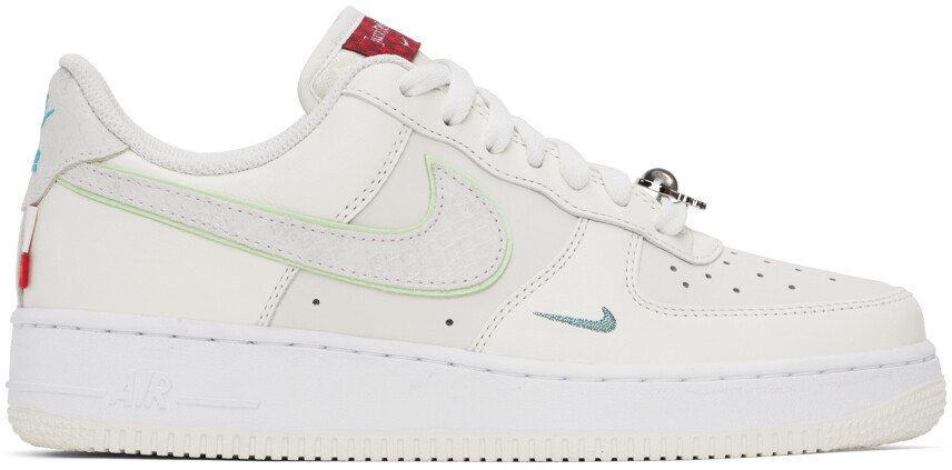 

Белые кроссовки Air Force 1 '07 Nike, цвет Sail/Vapor green/White