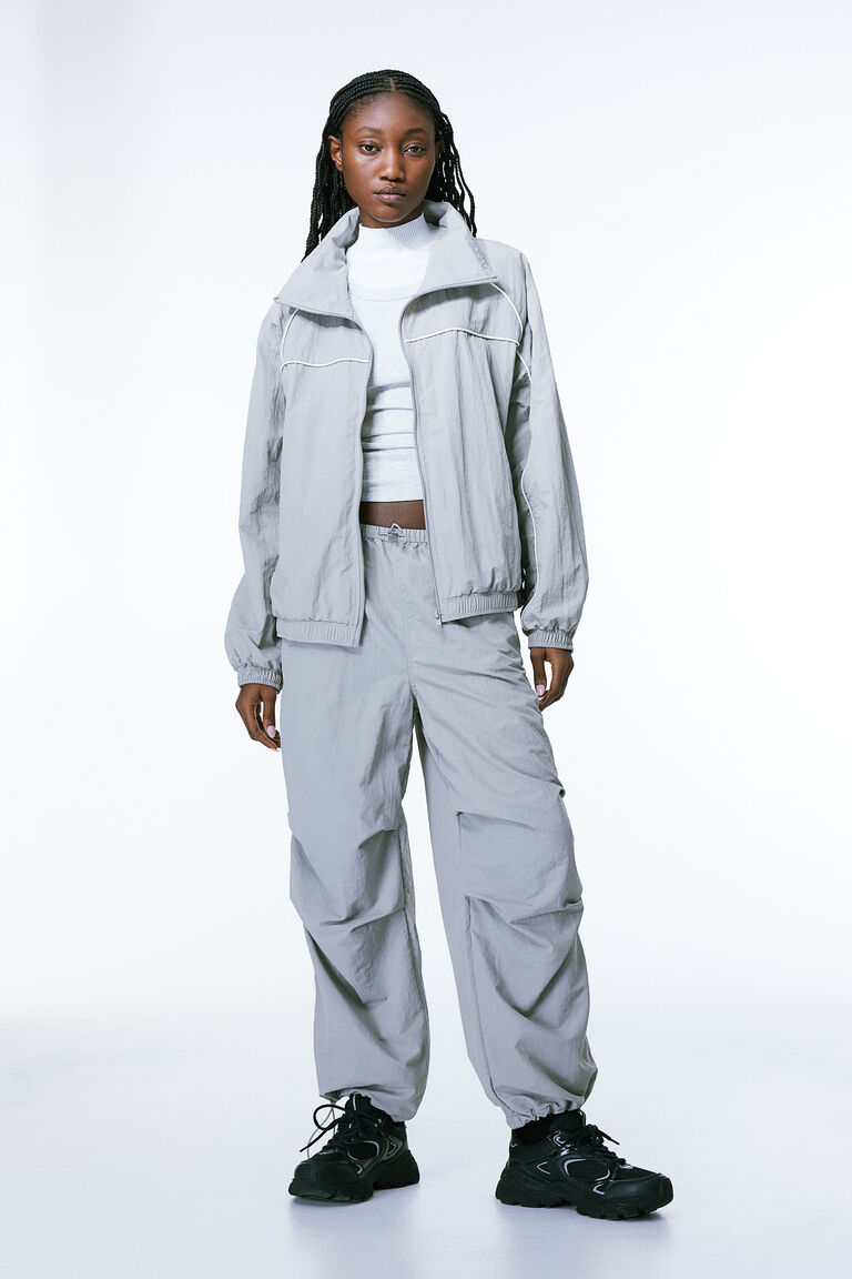 Парашютные брюки H&M, серый ветровка парашютные брюки h