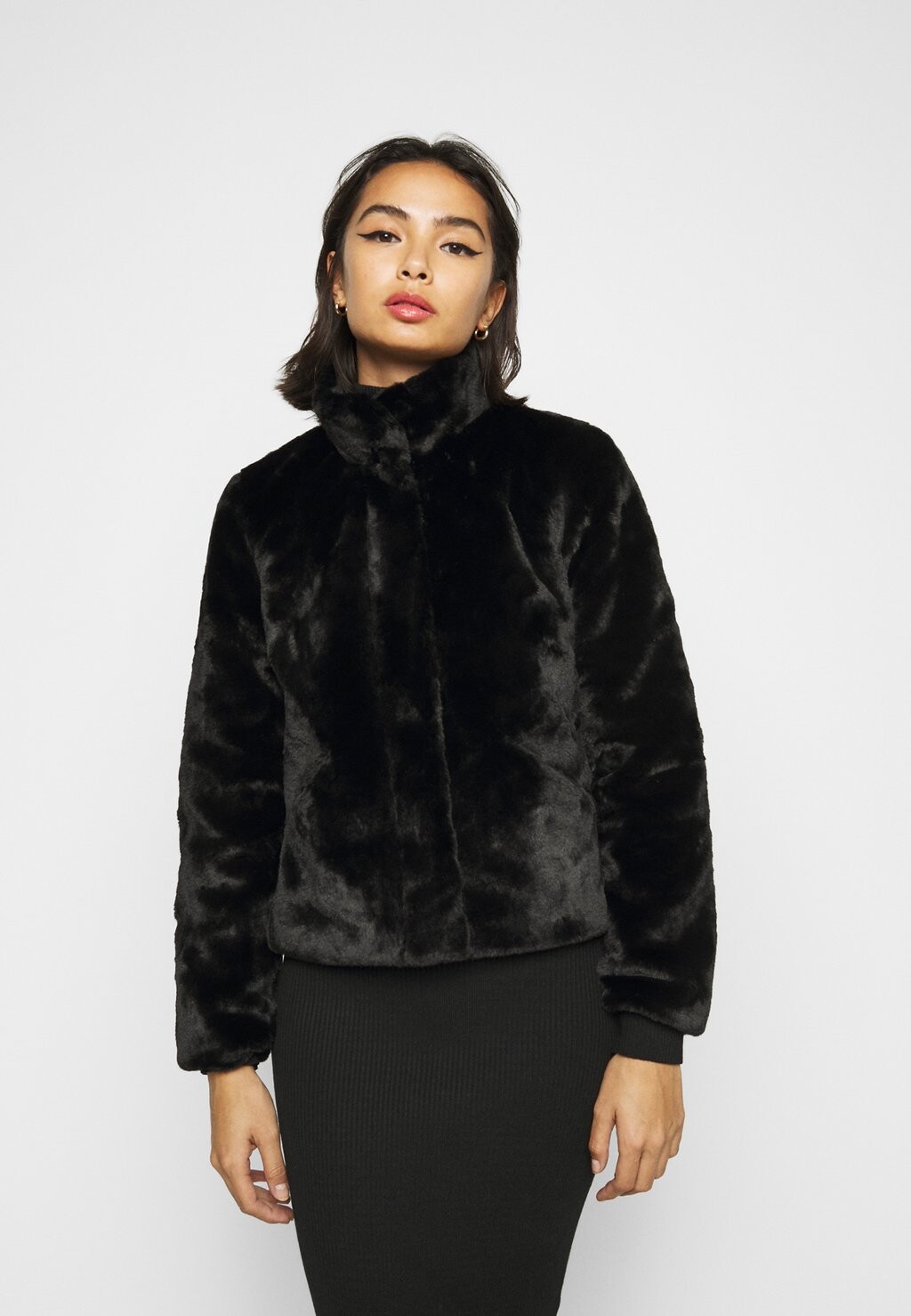 

Куртка зимняя ONLY Petite ONLVIDA JACKET, черный