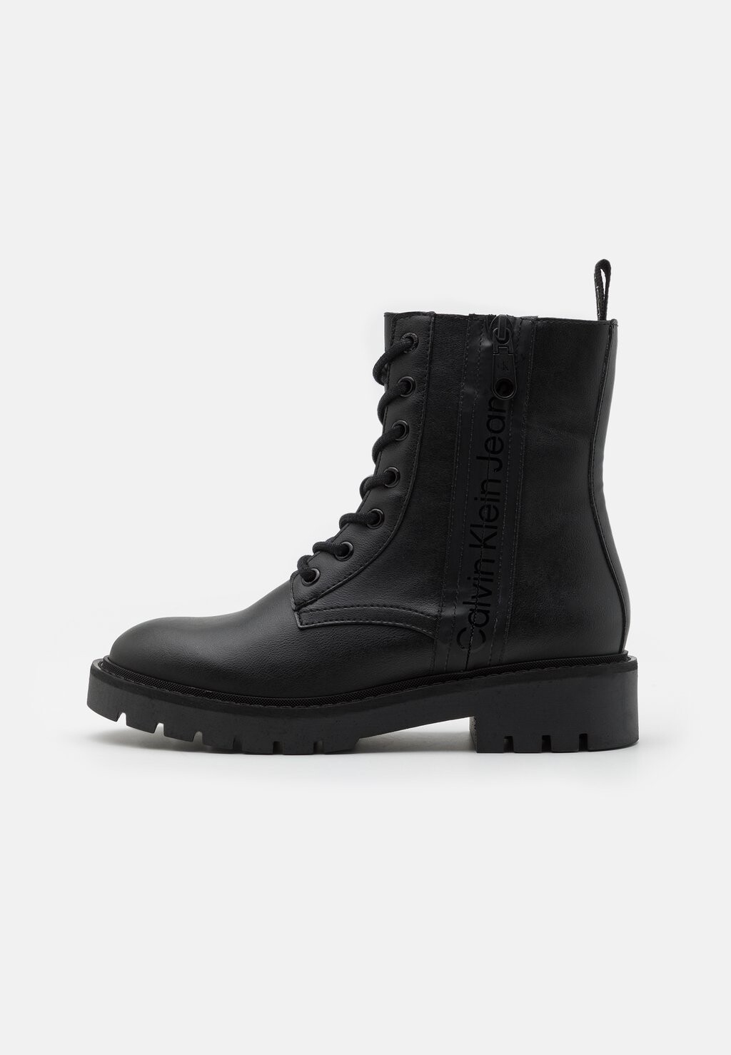 

Ботильоны на платформе COMBAT LACEUP BOOT Calvin Klein Jeans, тройной черный