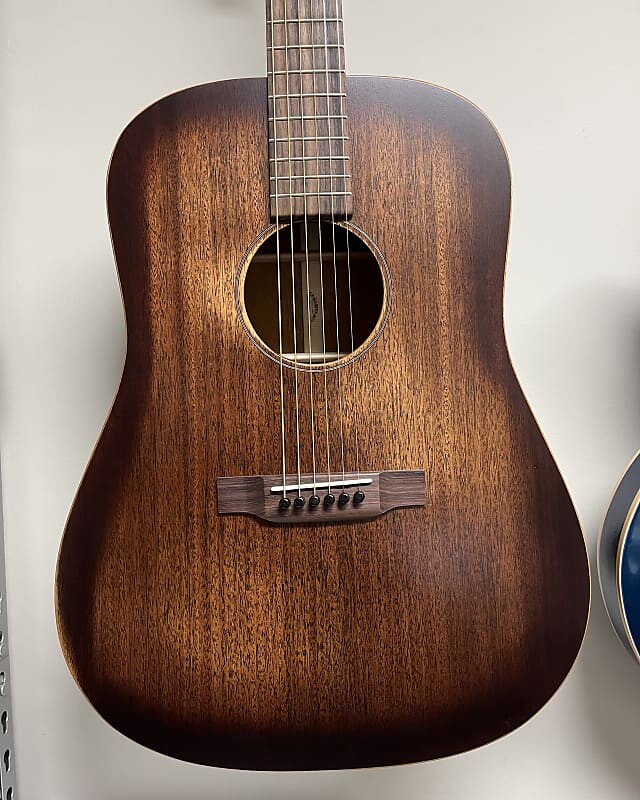 

Акустическая гитара Martin D-15M StreetMaster